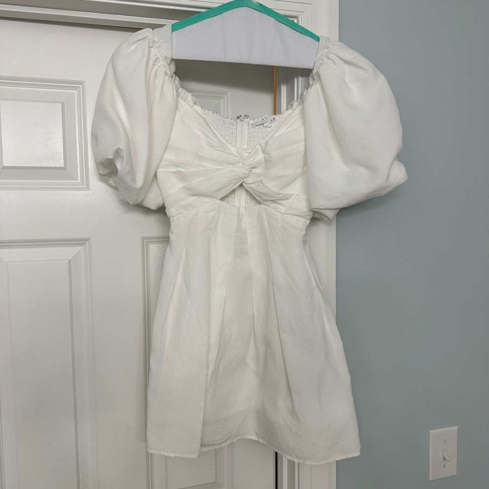 ASTR white dress. Size XS